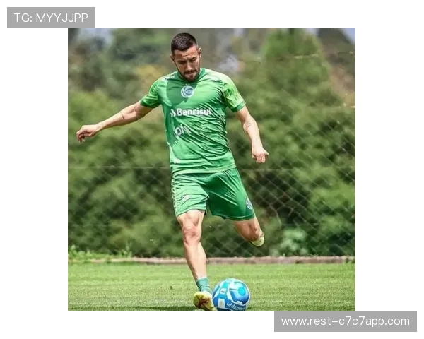 高清足球球星男头像精选 每位球员的独特魅力与风采展示